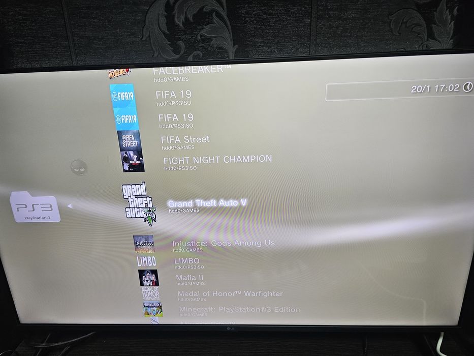 Продам прошитую playstation 3 пс 3