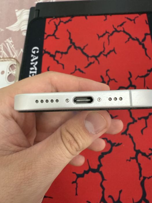 Продам Iphone 17