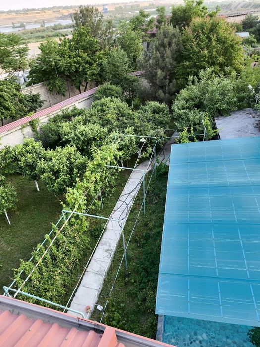 Продаётся дача в тихом районе Яшнабадского района