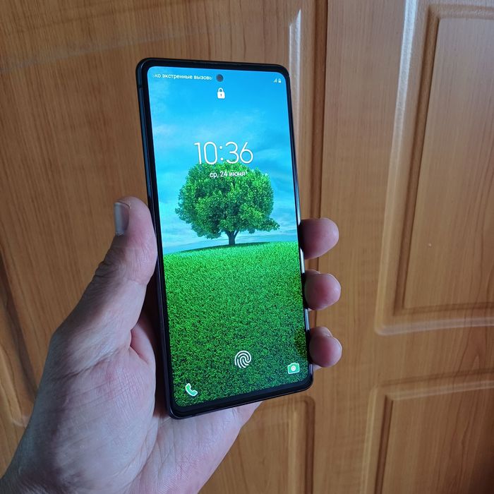 Продаётся Samsung S20 FE