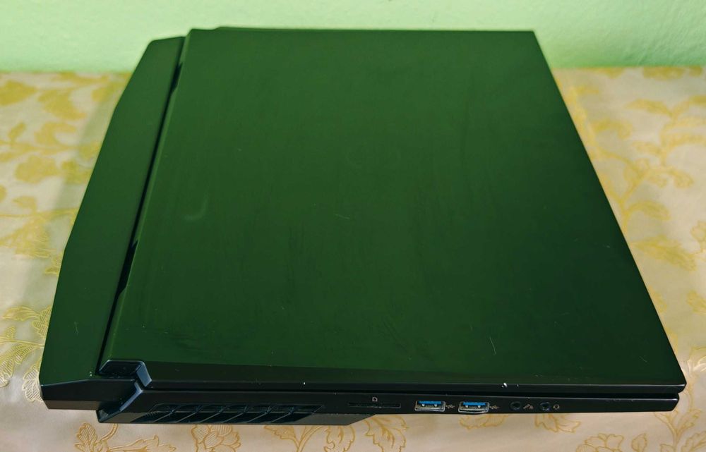 NVidia RTX 3070 8GB 175W/Intel Core i9 - 11900 Desktop/16GB RAM/1TB SSD NVMe/17.3 144hz IPS Full HD/XMG Clevo PCSpecialist X170KM-G геймърски лаптоп