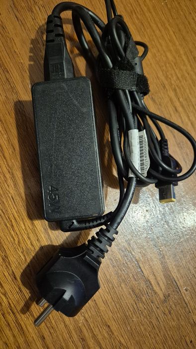Adaptor incarcator Lenovo 20V - 2.25A 45W model ADLX45NAC3A