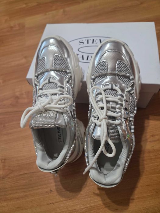 Сникърси Steve Madden