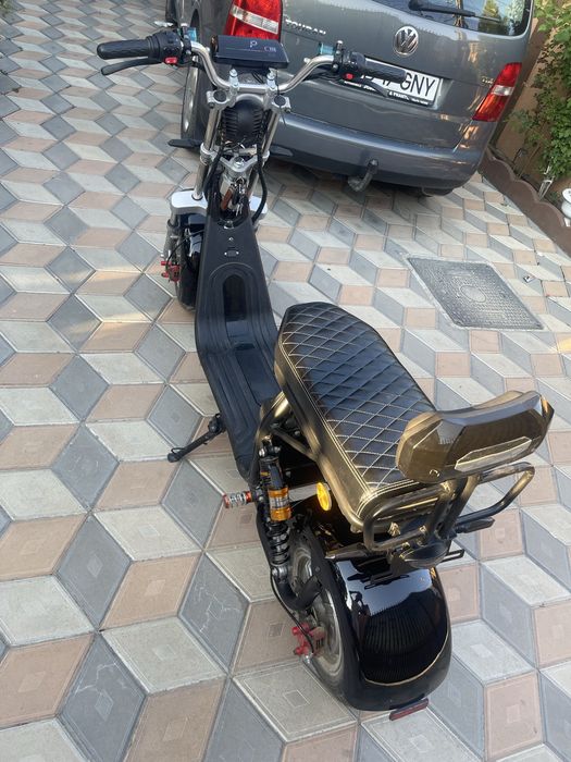Vand scuter electric