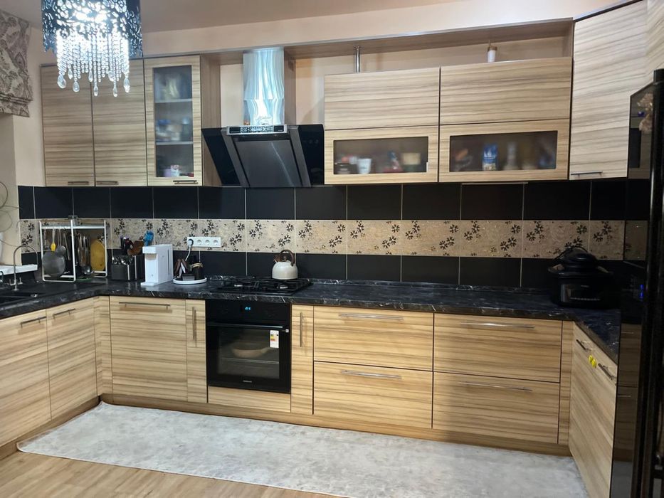 Продается кухня с техникой