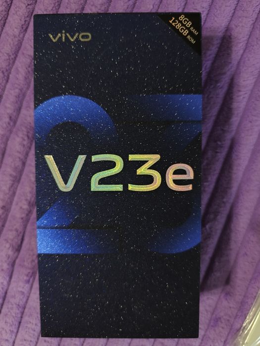 Телефон Vivo V23e