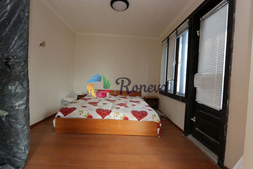 Продава се Многостаен апартамент в Варна, Галата - 195 кв.м за 549 €/кв.м - Снимка #4