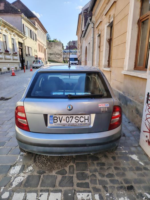 Vând Skoda Fabia . 1.4 benzină.
