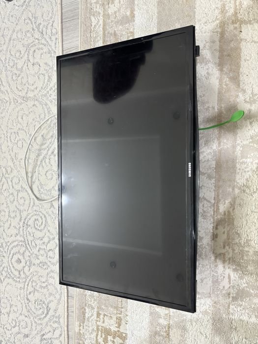 Телевизор samsung