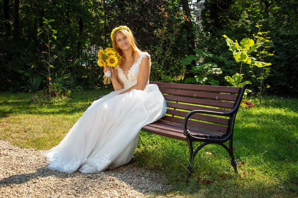 Rochie mireasa stil printesa Tina Valerdi model Liberty marime M / 38