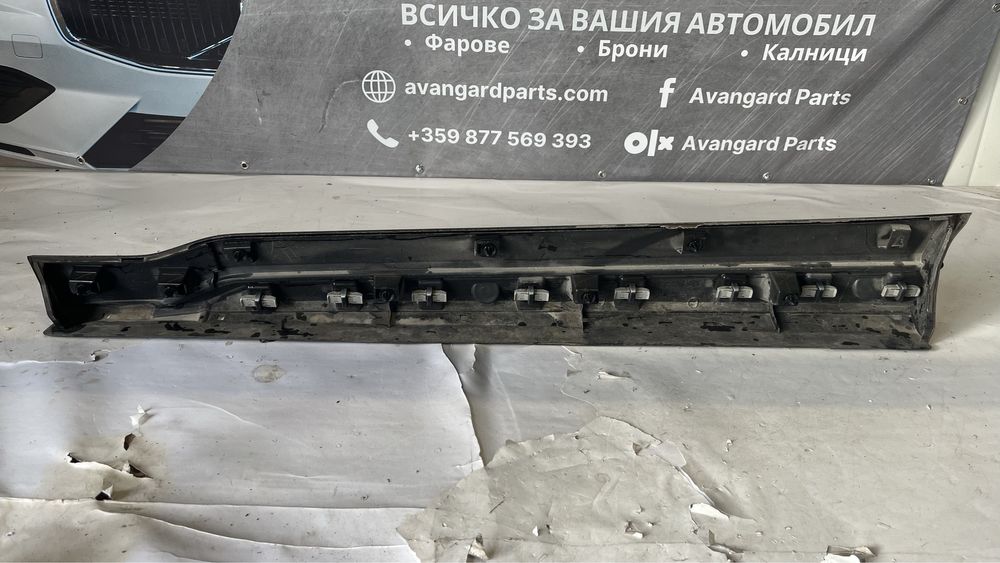 2 броя праг на предна дясна врата Subaru Forester 5 (2018-2024)