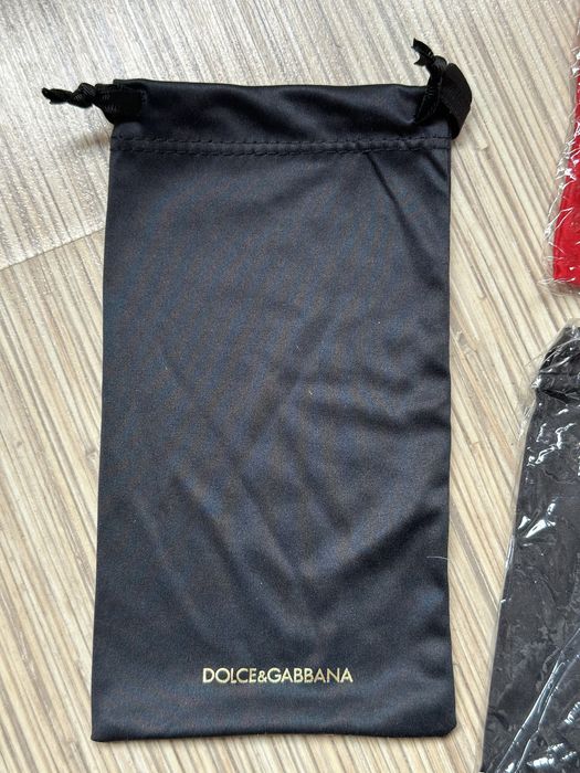 Платов калъф за очила + подарък кърпичка