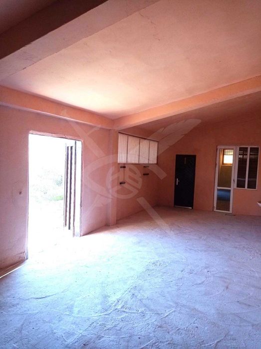 Продава се Склад в с. Червен, Област Пловдив - 175 кв.м за 440 €/кв.м - Снимка #1