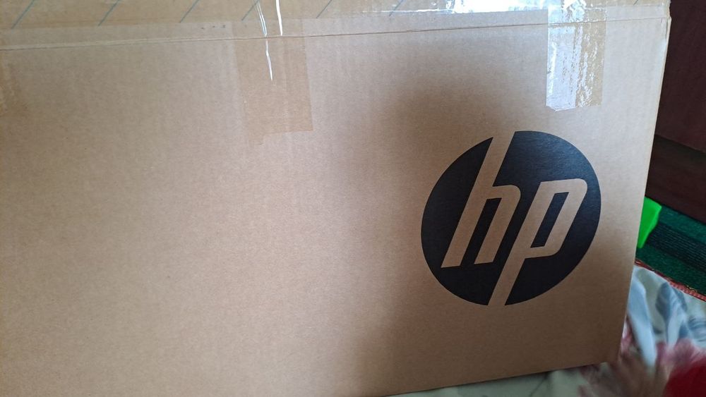 Kompuyeter yangi olinganga hali kop bulmagan ishlatilmagan