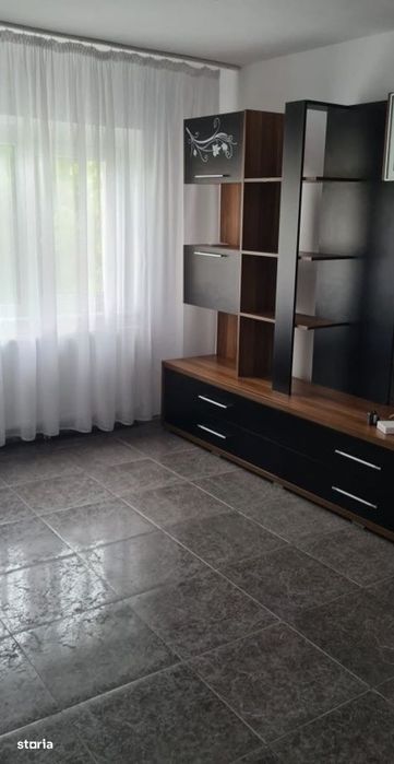 Apartament cu 3 camere de vânzare în zona Hipodrom — fotografia 1