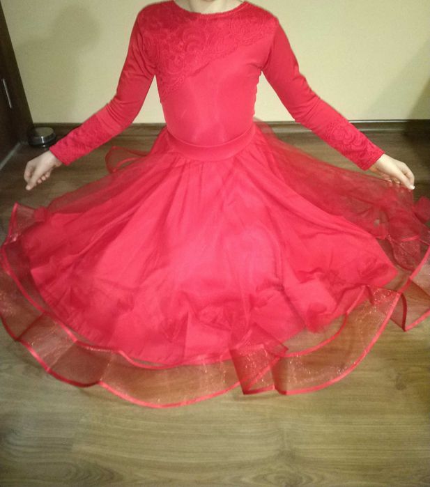 Рокля за спортни танци