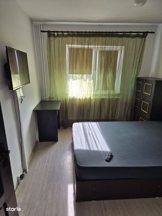 Apartament decomandat, trei camere, mobilat, utilat, 1Mai-Ciuperca