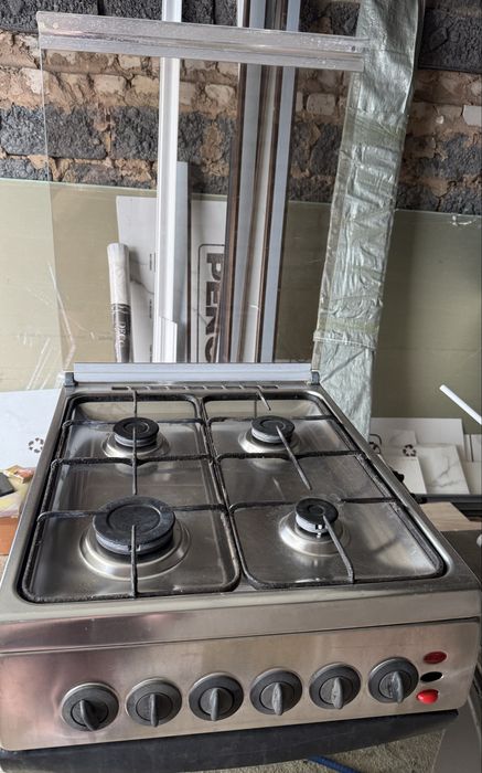 Продам газавую плиту АРДО