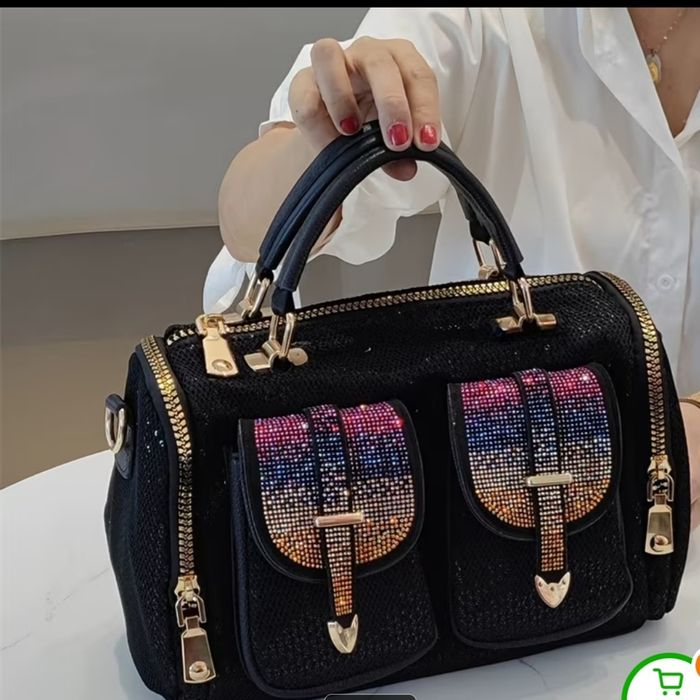 Продам красивую сумку
