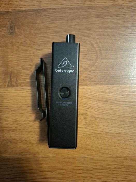 Amplificator In-Ear Monitor Behringer Powerplay P2 - Stare Excelentă