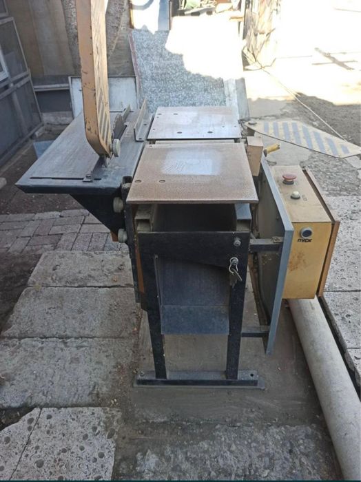 Машина деревообрабатывающая