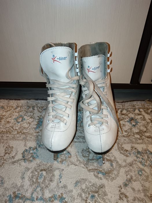 Продам коньки детские