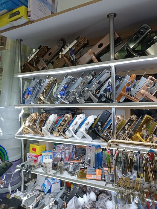 Установка замков и вскрыть дверь Ешик очиш замок куйиш