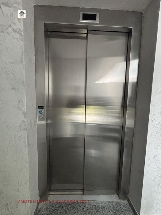 Продава се Тристаен апартамент в София, Овча купел 1 - 98 кв.м за 2006 €/кв.м - Снимка #2