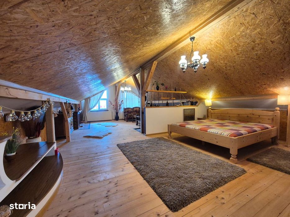 De închiriat – Apartament elegant cu scară interioară, zona Piața Mică — fotografia 2