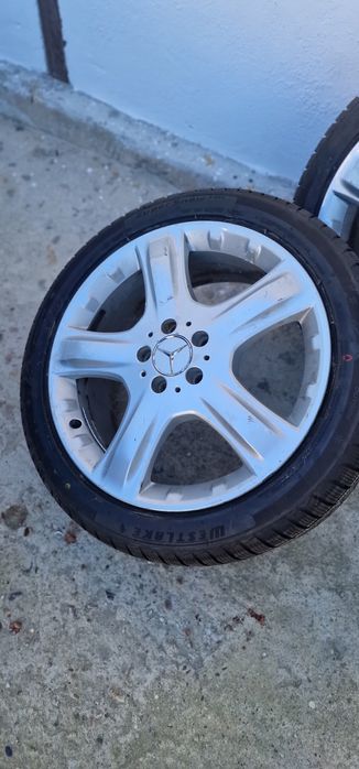 Джанти с чисто нови зимни гуми 19"  Мерцедес