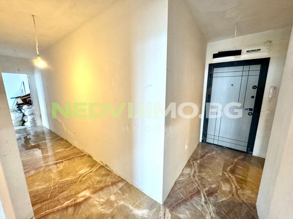 Тристаен апартамент за продажба във Владиславово 1