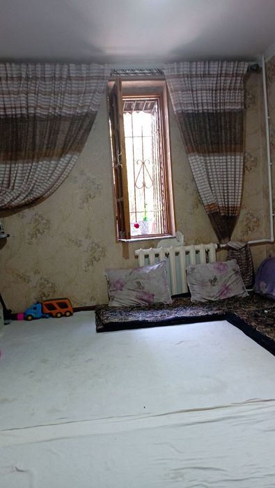 3 xonali dom sotiladi