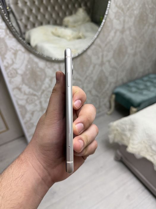 Продам Айфон 11/128
