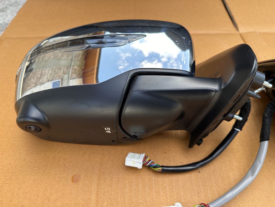 Oglinzi, Oglinda stanga / Oglinda dreapta Nissan Navara