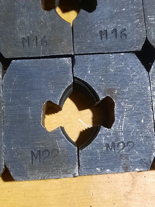 Продаю набор плашек. Лерка