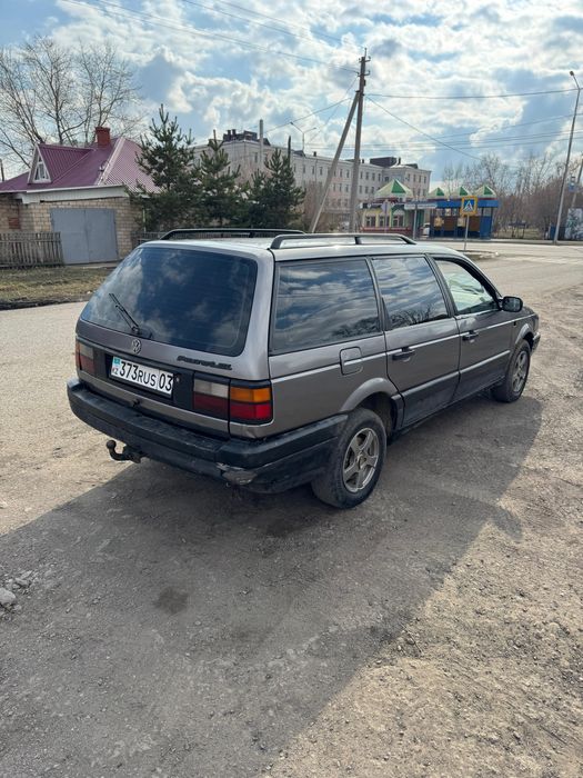 Продам пассат б3 1.8 моно