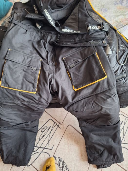 Продаю зимний рыбацкий костюм