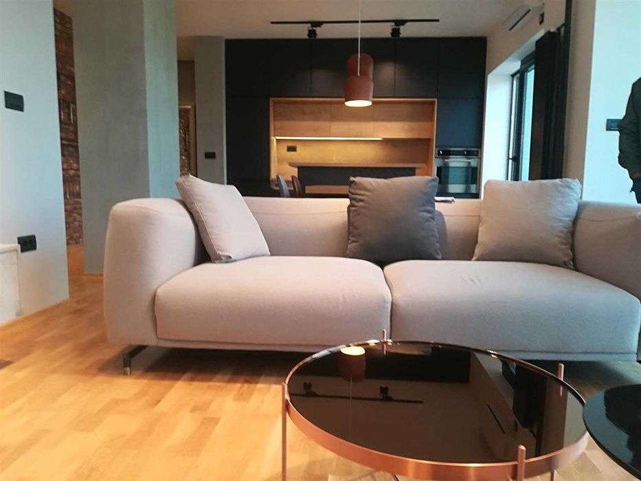 Дава се под наем Тристаен апартамент в Бургас, Изгрев - 85 кв.м за 255 € - Снимка #4