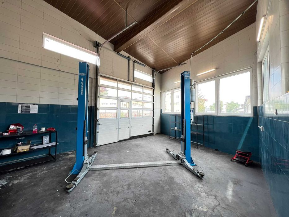 Închiriez garaj cu elevator auto hala Targoviste