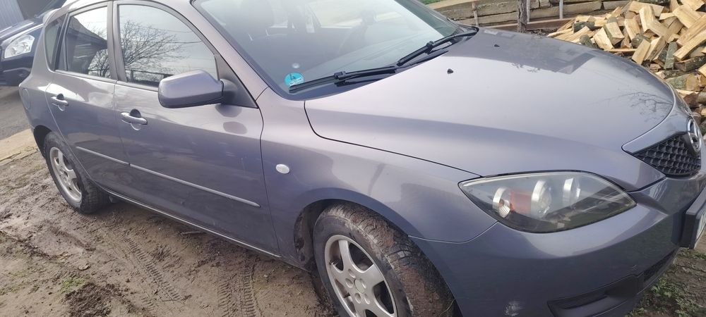 Vând Mazda 3 1.6 D