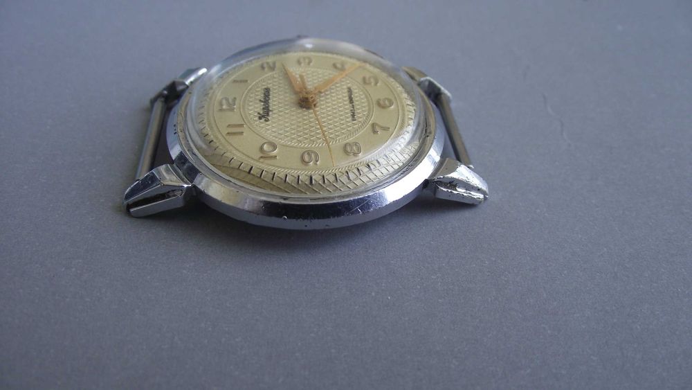 ЧАСОВНИК/"Кировски"-2408мех.16 кам./Супер запазен