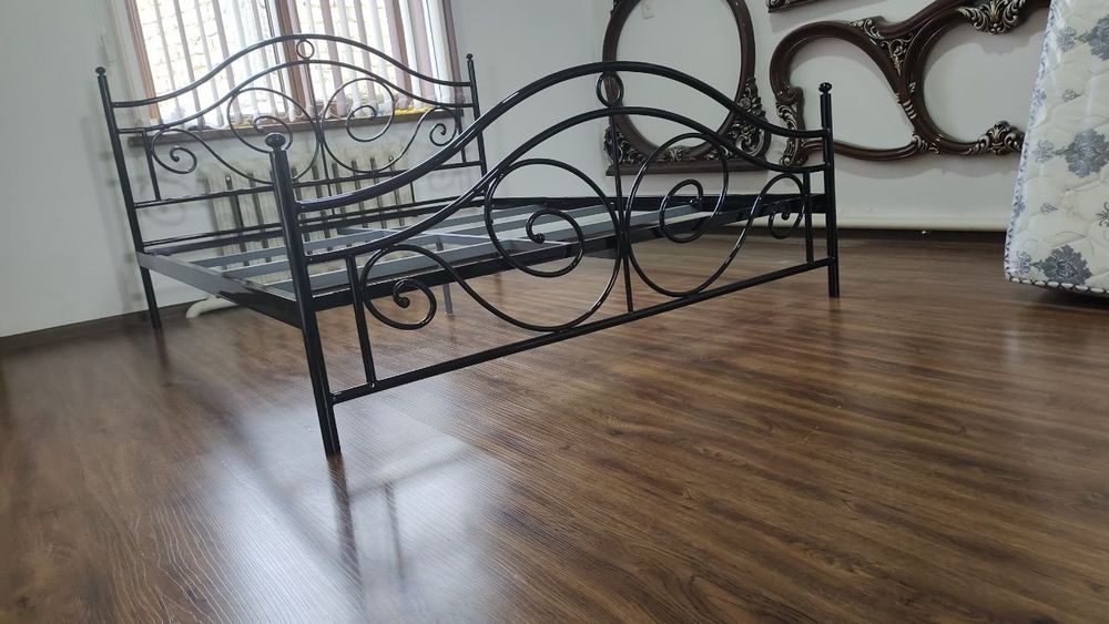 Кровать кованые металлические кровати