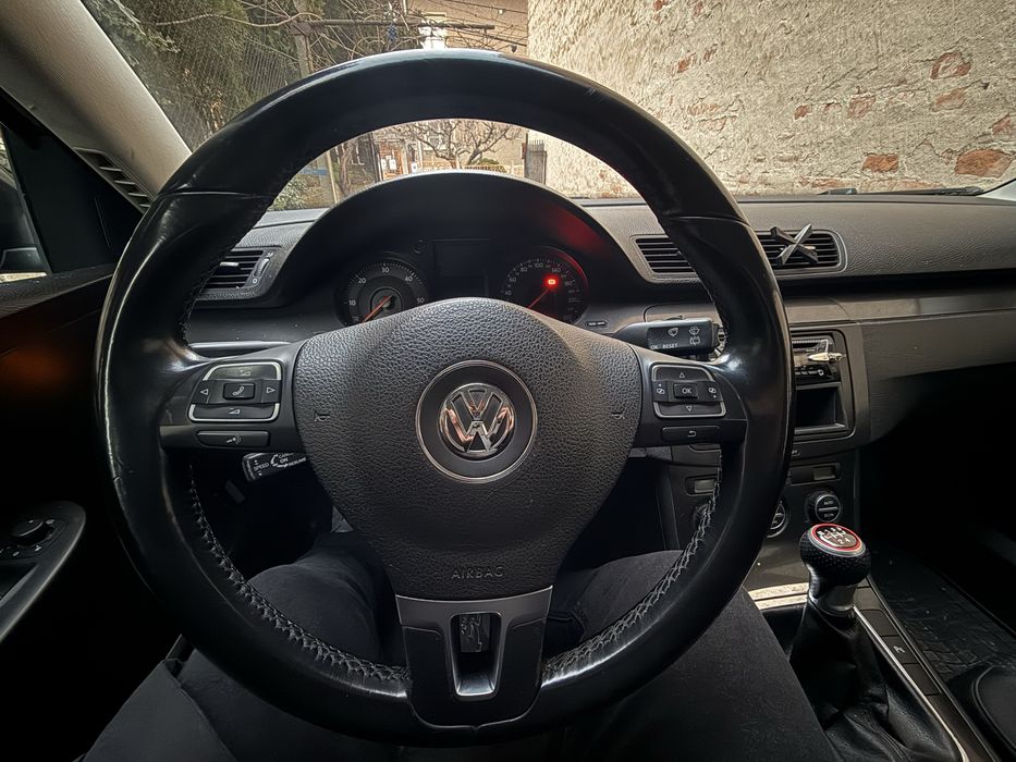 Мултиволан за VW , passat , golf , caddy , tiguan , touran…