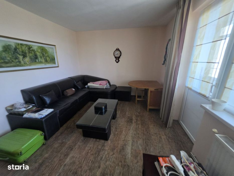 Apartament 3 camere Cornisa etaj II