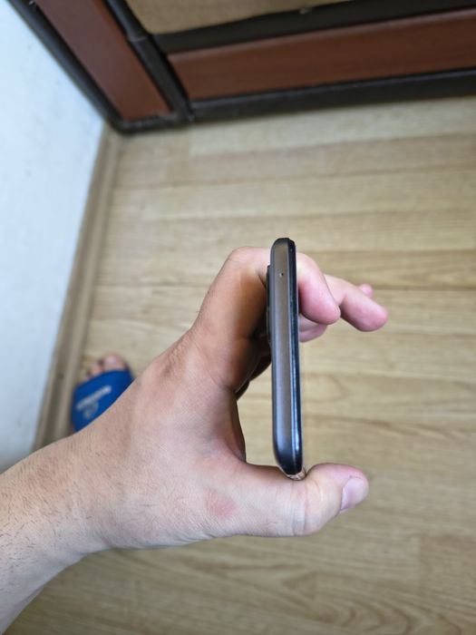 Realme 8 impecabil