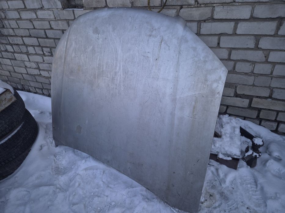 Капот на Audi A8 D3