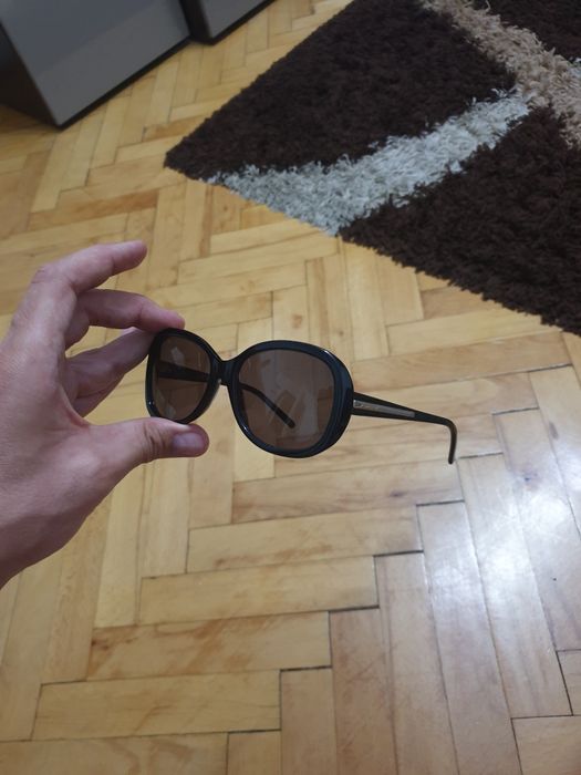 Ochelari de soare Givenchy originali stare perfecta 200 lei
