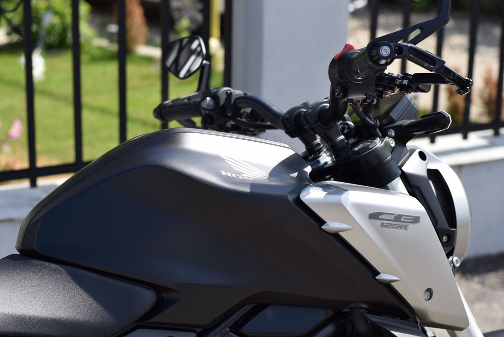 HONDA CBR 125 R IMPECABILA Imp Germania! ( 16 ani A1 CBR YZF Duke )