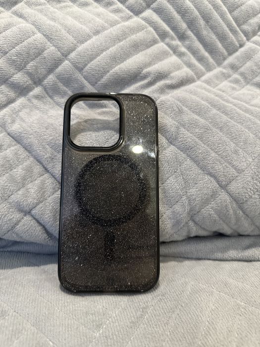 Чехол на айфон 16 про
