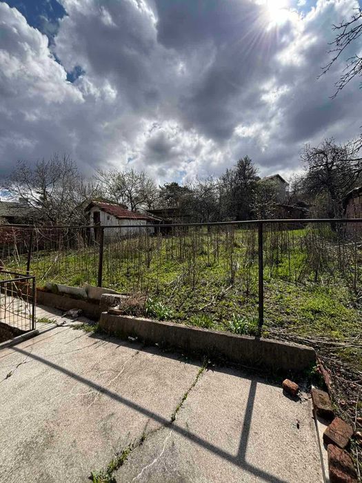 Продава се Къща в с. Бистрица, Област София-град - 232 кв.м за 1983 €/кв.м - Снимка #1